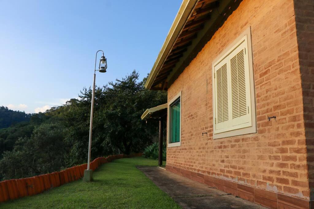 Recanto Dos Beija Flores, Chale Lantana B Monte Alegre do Sul Exterior photo